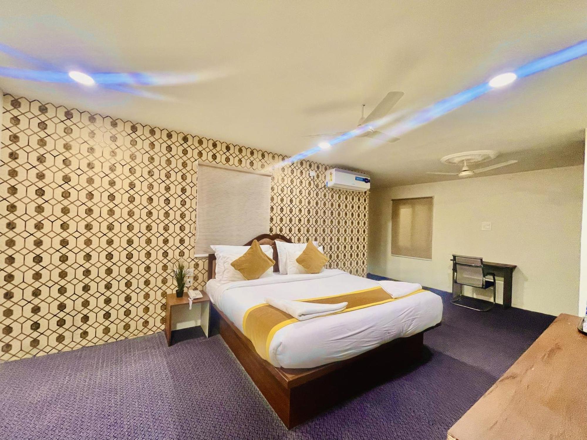 Hotel Eagle Grand Hyderabad Airport Zone Shamshabad Luaran gambar