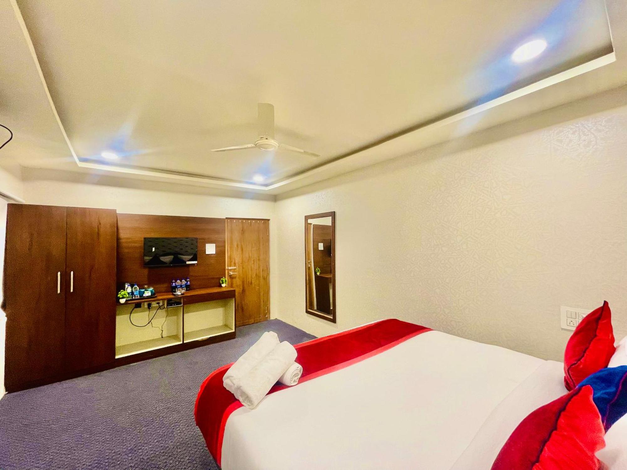 Hotel Eagle Grand Hyderabad Airport Zone Shamshabad Luaran gambar